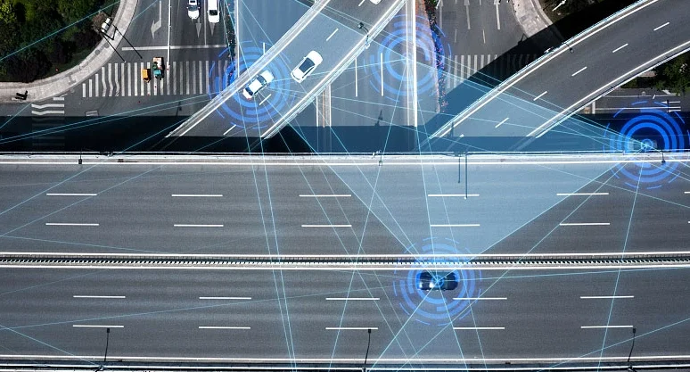 Tencent, akıllı arabalar yerine arabalar için bir bulut inşa etmek istiyor Tencent, akıllı arabalar yerine arabalar için bir bulut inşa etmek istiyor