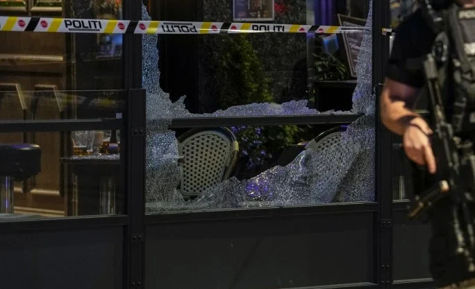 Polis, Norveç'te silahlı saldırıda iki kişinin öldüğünü açıkladı Polis, Norveç'te silahlı saldırıda iki kişinin öldüğünü açıkladı