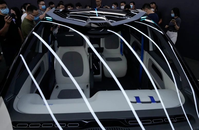 Baidu, en yeni otonom elektrikli aracını tanıttı: Apollo RT6
