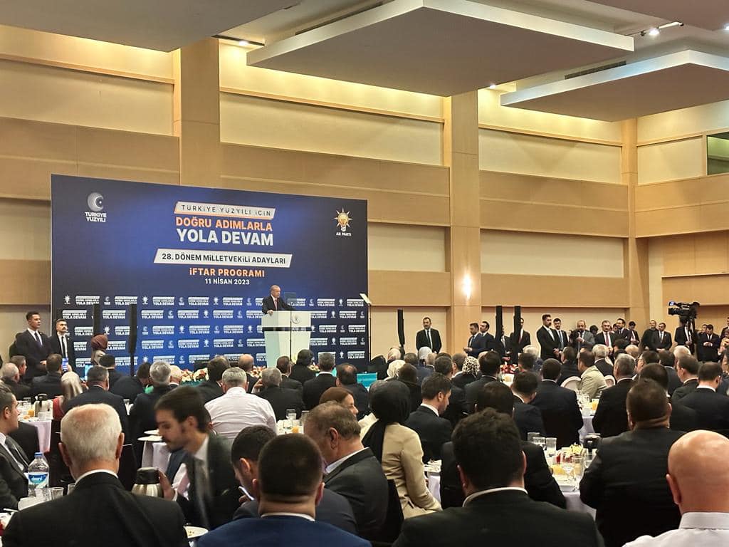 Başkan Büyükkılıç, Cumhurbaşkanı Erdoğan’ın Düzenlediği İftar Programına Katıldı Başkan Büyükkılıç, Cumhurbaşkanı Erdoğan’ın Düzenlediği İftar Programına Katıldı