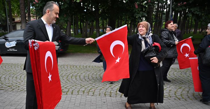 Bursa’dan Çanakkale’ye ‘vefa’ turu Bursa’dan Çanakkale’ye ‘vefa’ turu