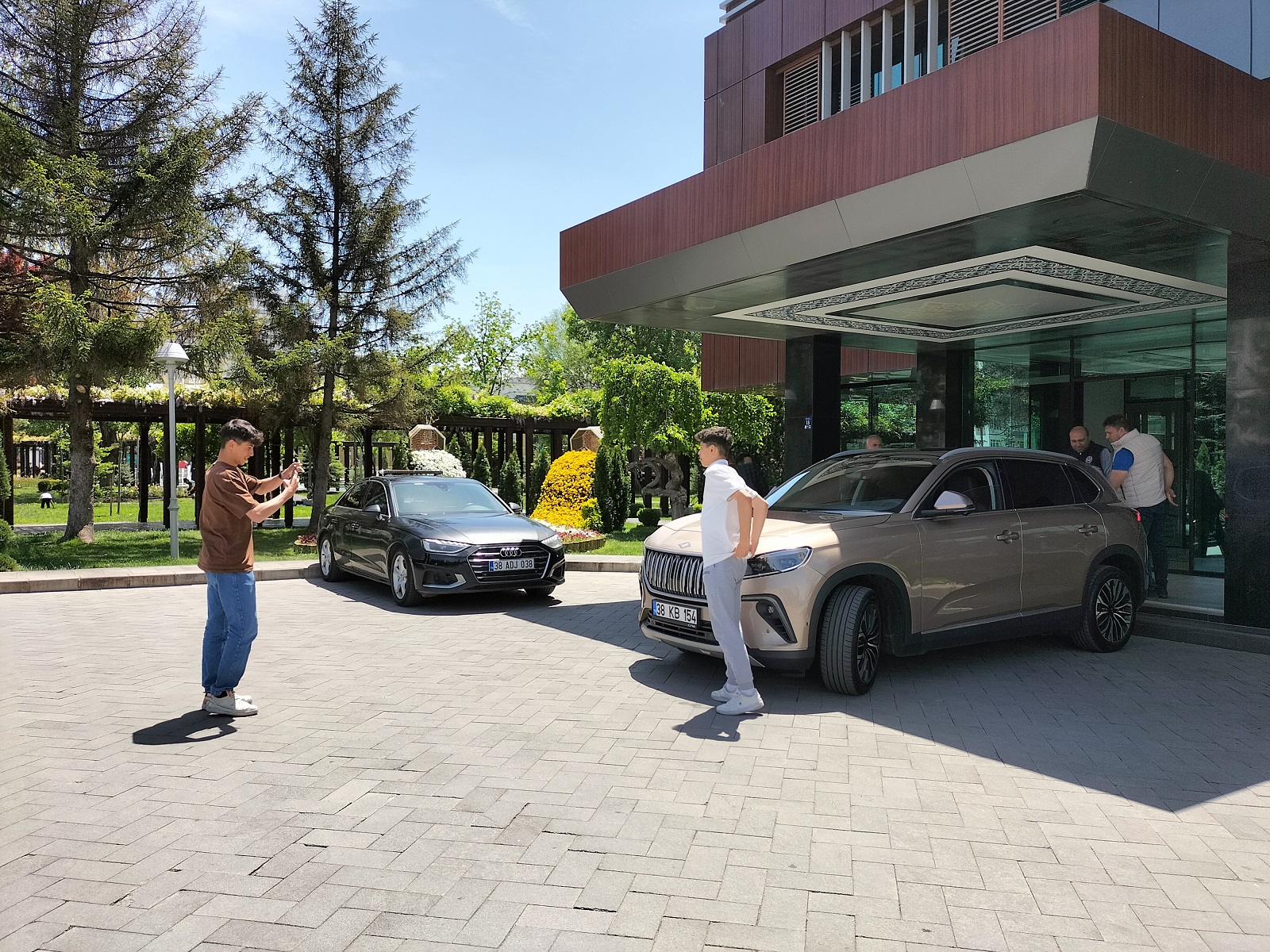 Büyükşehir'in Togg'una Kayserililer Hayran Kaldı Büyükşehir'in Togg'una Kayserililer Hayran Kaldı