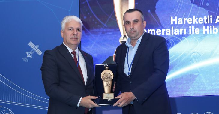 Bursa’nın trafik çözümlerine ‘Aklın Yolu Ödülü’ Bursa’nın trafik çözümlerine ‘Aklın Yolu Ödülü’