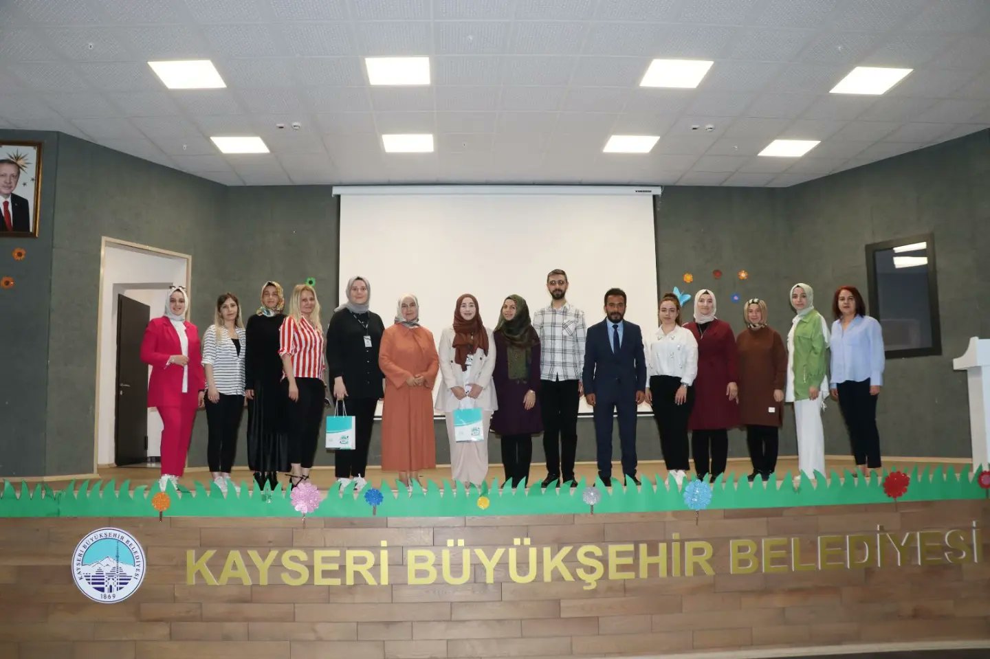Büyükşehir Huzur Çınarı'ndan Yeşilay İle Bağımlılıkla Mücadele Dayanışması Büyükşehir Huzur Çınarı'ndan Yeşilay İle Bağımlılıkla Mücadele Dayanışması