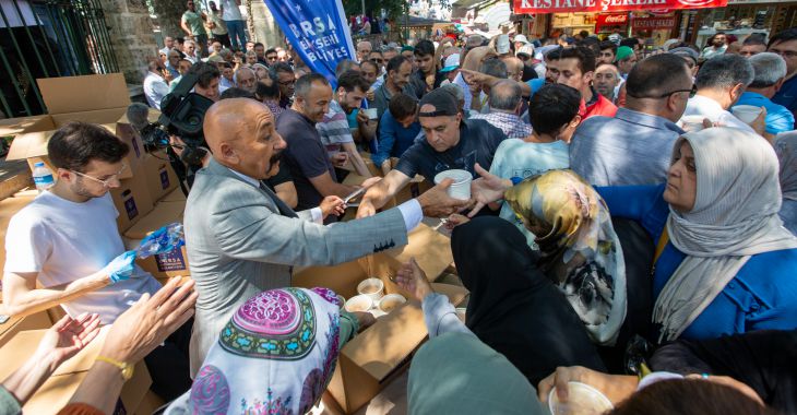 Aşure kazanları birlik için kaynadı Aşure kazanları birlik için kaynadı