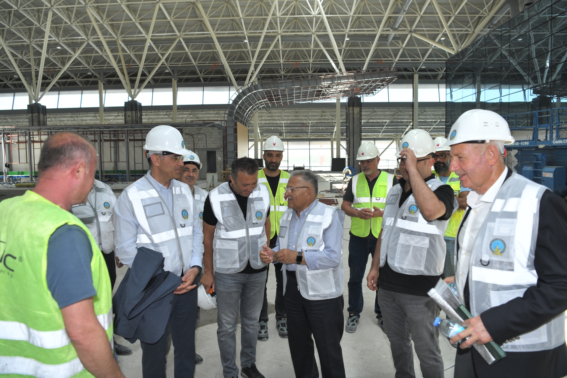 Başkan Büyükkılıç’tan Kayseri Havalimanı Yeni Terminal Binasına Yakın Takip Başkan Büyükkılıç’tan Kayseri Havalimanı Yeni Terminal Binasına Yakın Takip