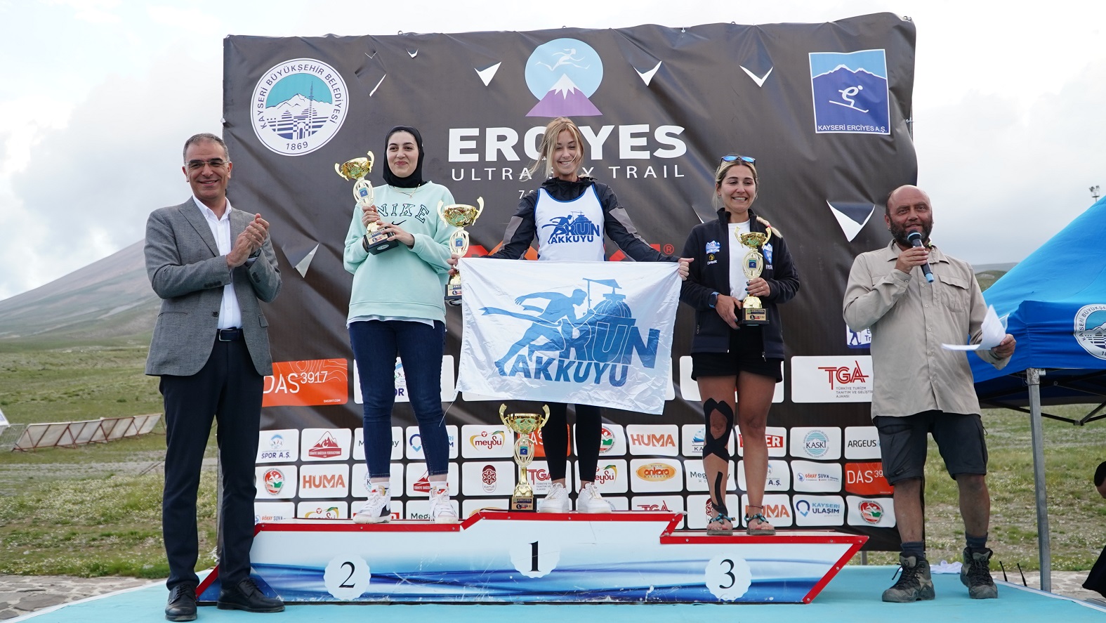 Büyükşehir Ev Sahipliğindeki Uluslararası Ultra Sky Trail Dağ Maratonu’nda Ödüller Sahibini Buldu Büyükşehir Ev Sahipliğindeki Uluslararası Ultra Sky Trail Dağ Maratonu’nda Ödüller Sahibini Buldu