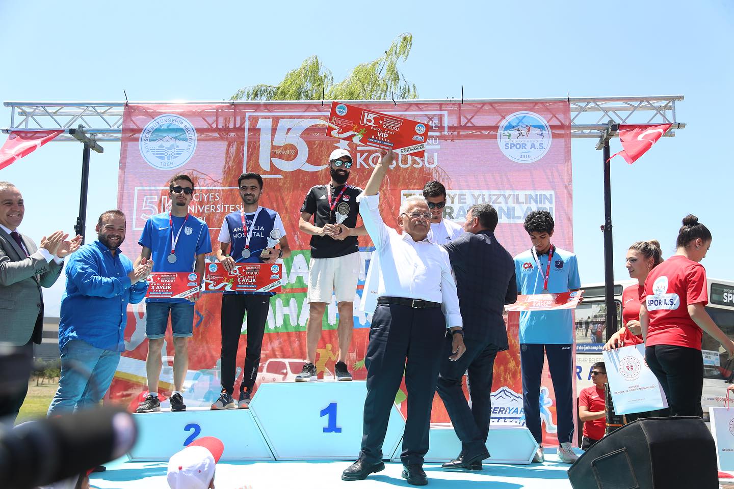 Büyükşehir’den 15 Temmuz Demokrasi ve Milli Birlik Günü Koşusu Büyükşehir’den 15 Temmuz Demokrasi ve Milli Birlik Günü Koşusu