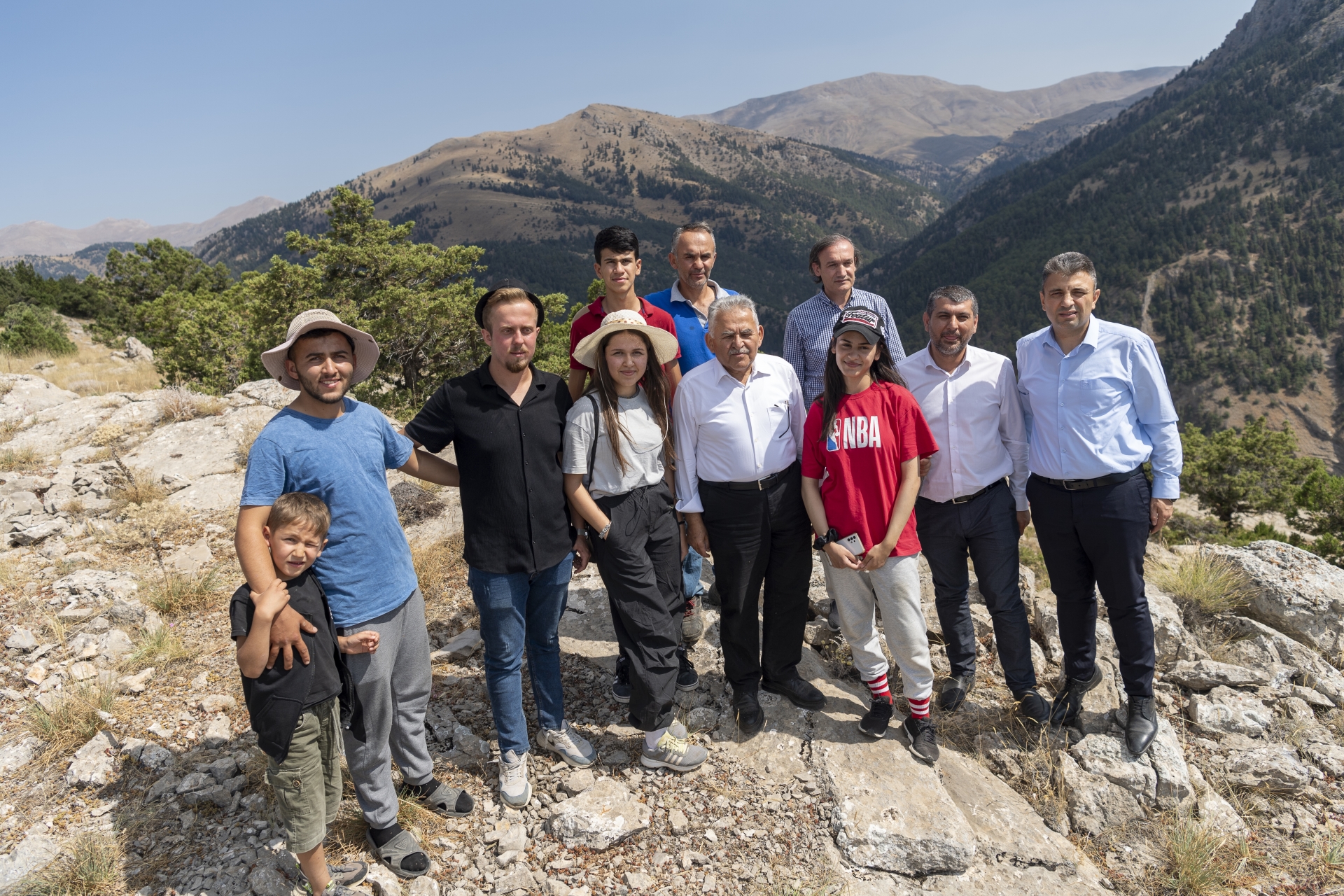 Başkan Büyükkılıç, Doğa Harikası Kıpız Kanyonu'nu İncele Başkan Büyükkılıç, Doğa Harikası Kıpız Kanyonu'nu İncele