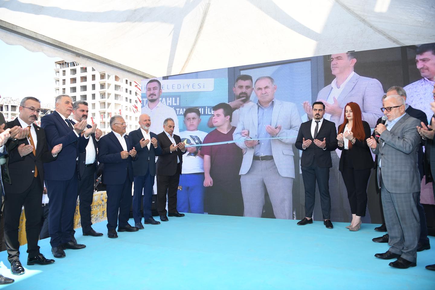 Örnek Proje Büyükşehir Ve Hayırsever İş Birliği İle Hayata Geçirildi Örnek Proje Büyükşehir Ve Hayırsever İş Birliği İle Hayata Geçirildi