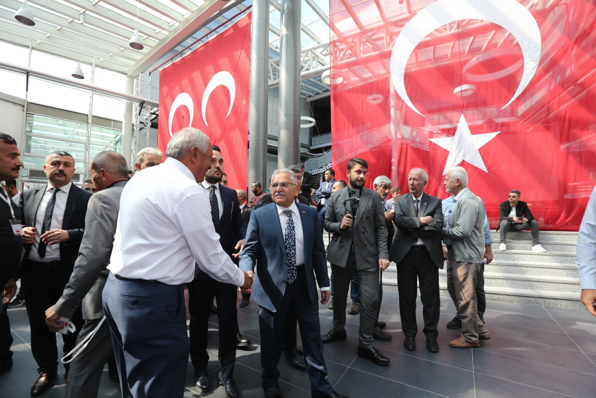 Büyükkılıç, Cumhur İttifakı Ortağı MHP’nin 14’üncü Olağan İl Kongresi’ne Katıldı Büyükkılıç, Cumhur İttifakı Ortağı MHP’nin 14’üncü Olağan İl Kongresi’ne Katıldı