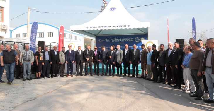 Büyükşehir destekliyor, çiftçinin yüzü gülüyor Büyükşehir destekliyor, çiftçinin yüzü gülüyor