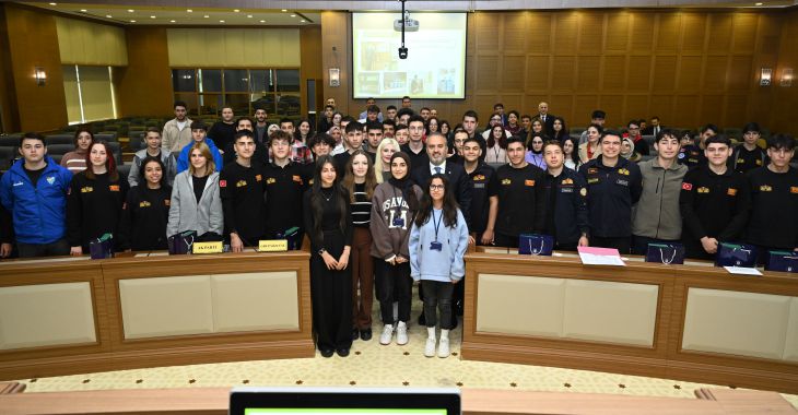 Başkan Aktaş stajyerlerle buluştu Başkan Aktaş stajyerlerle buluştu