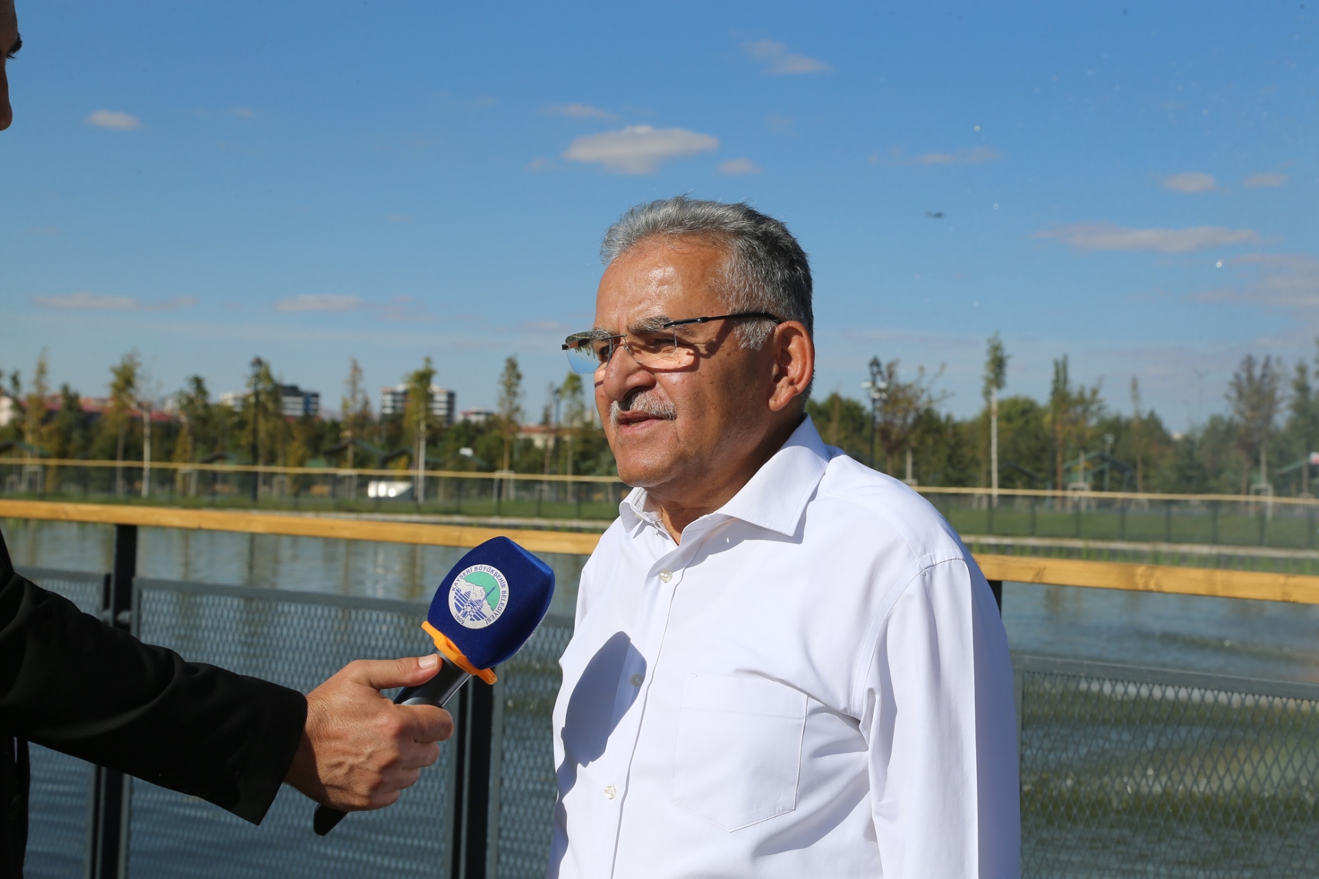 Başkan Büyükkılıç’tan, 6’ncı Kayseri Kitap Fuarı’na Davet Başkan Büyükkılıç’tan, 6’ncı Kayseri Kitap Fuarı’na Davet