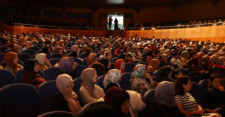 Büyükşehir’den ailelere ‘iletişim semineri’ Büyükşehir’den ailelere ‘iletişim semineri’