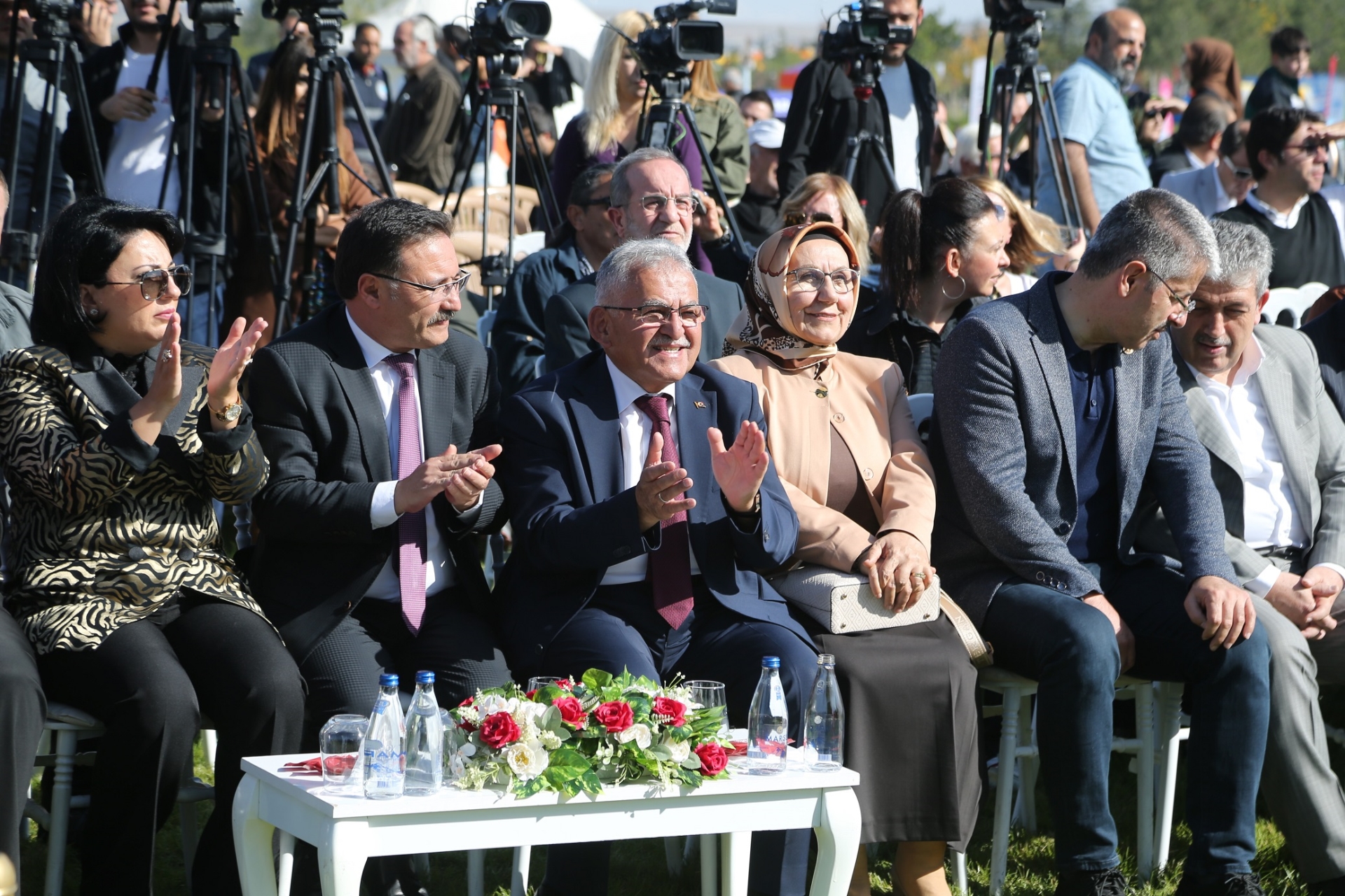 Başkan Büyükkılıç: “Kayseri’yi Ulusal ve Uluslararası Boyutta Tanıtmanın Gayretindeyiz” Başkan Büyükkılıç: “Kayseri’yi Ulusal ve Uluslararası Boyutta Tanıtmanın Gayretindeyiz”